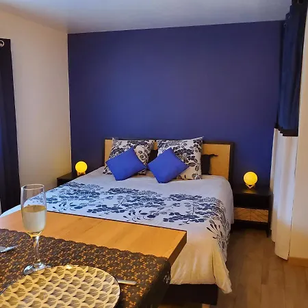 Jacuzzi Privatif Dans Maison De Village Au Calme Flaviac Esterno foto