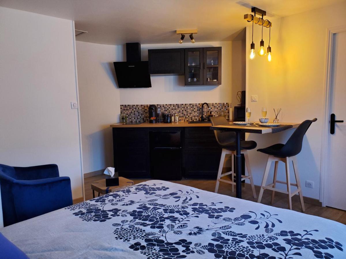 Holiday home Jacuzzi Privatif Dans Maison De Village Au Calme Flaviac